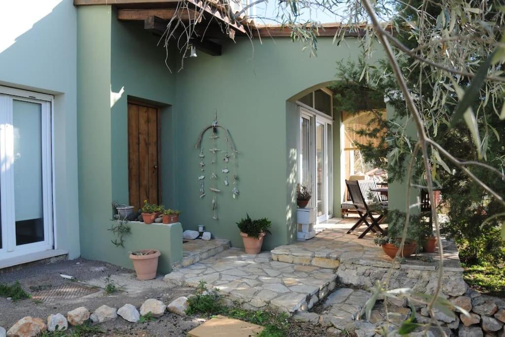 Melolia Estate Apartamento Thebes Exterior foto
